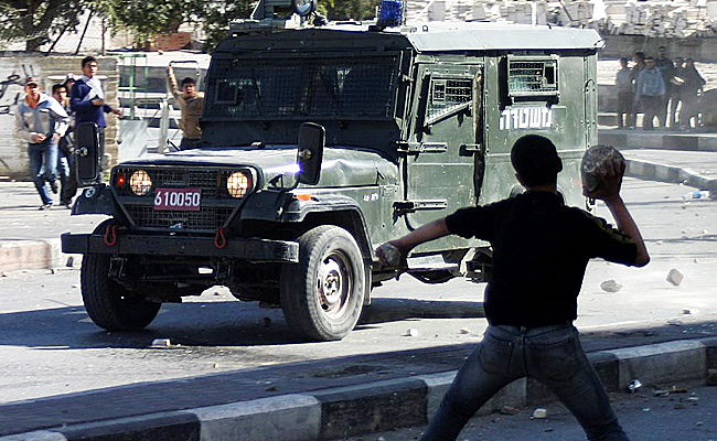 מתפרעים בחברון, ארכיון