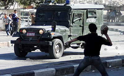 מתפרעים בחברון, ארכיון