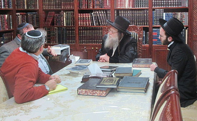 המאבק בפגעי הטכנולוגיה: ראשי 'גשר' התייעצו עם האדמו"ר ממודז'יץ