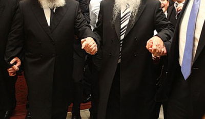 הרב שטרנבוך: ר"מים בישיבות חייבים ללבוש פראק