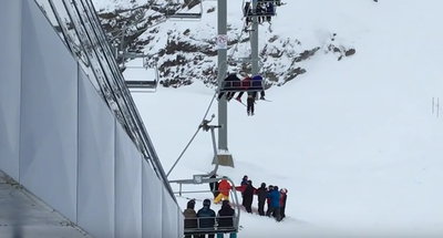 Six Terrifying Minutes Twenty Feet Above Ground