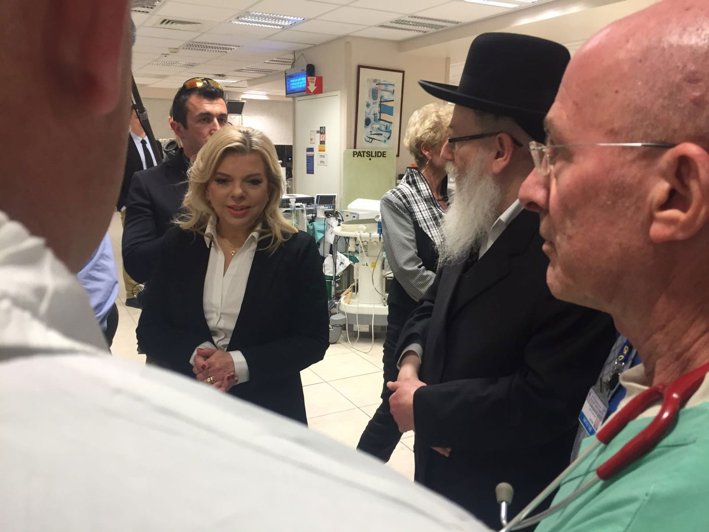 ליצמן סייר עם שרה נתניהו אצל הכלה הפצועה שרי שפרלינג