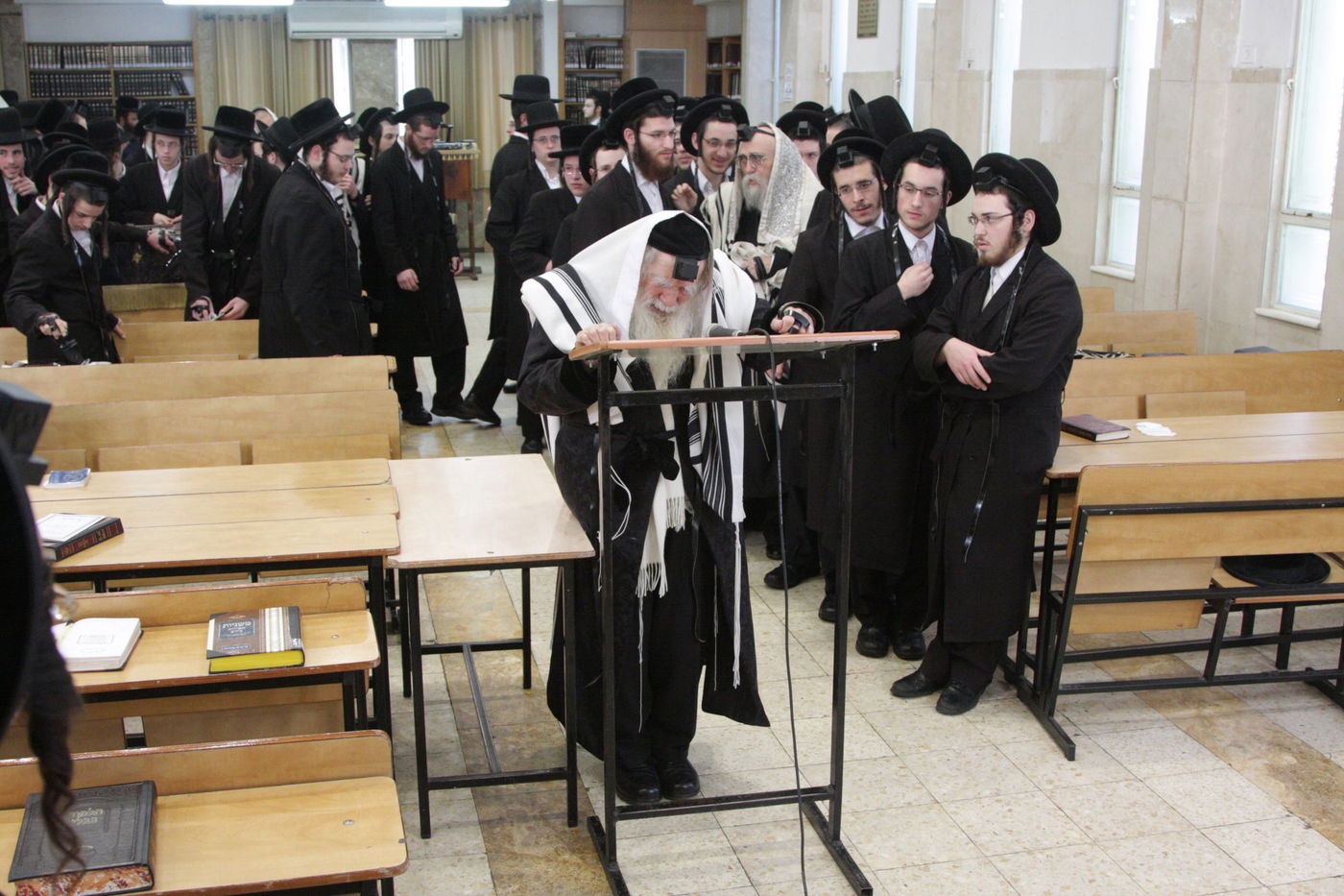 גלריה שניה: מראות חייו של הרבי מערלוי זצ"ל