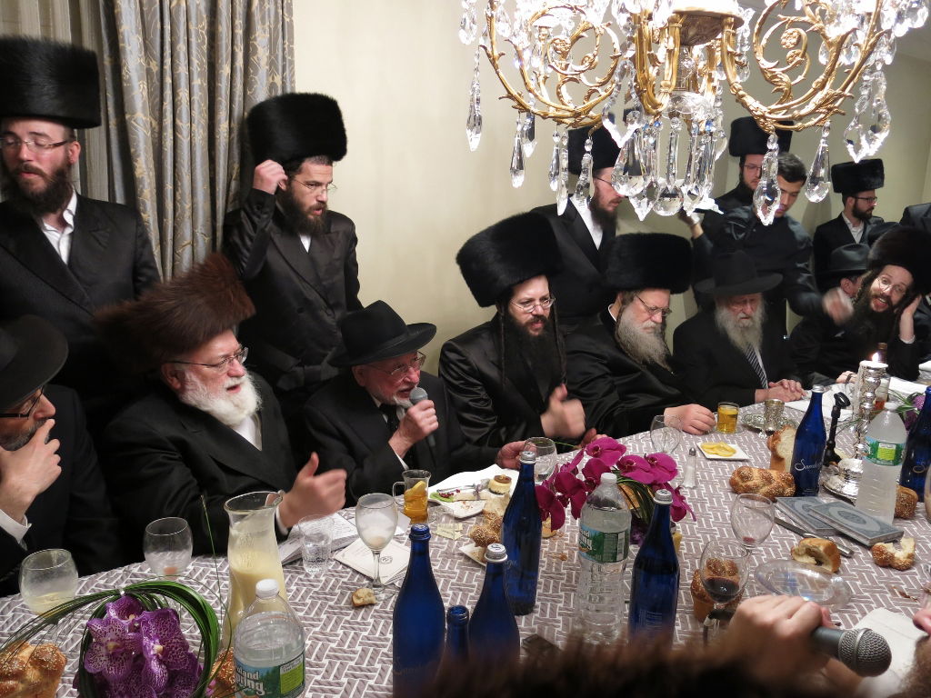 תיעוד: הרבי ממודז'יץ מבקר בניו יורק