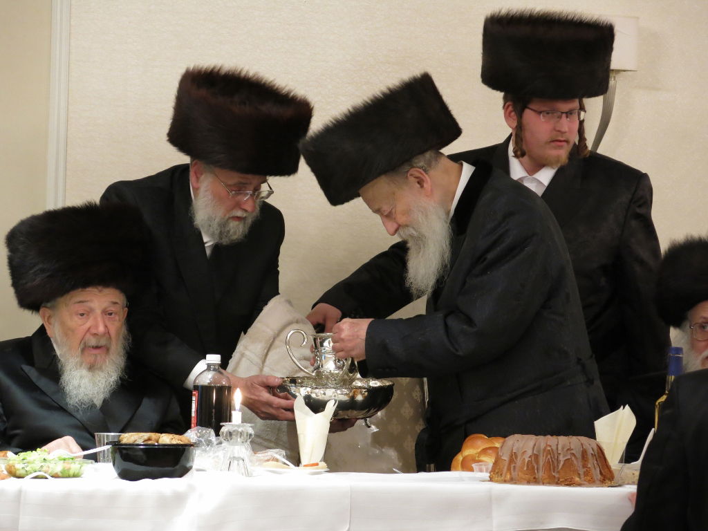 בבורו פארק ציינו י"א חודש לפטירת פוסק הדור הגר"ש ואזנר