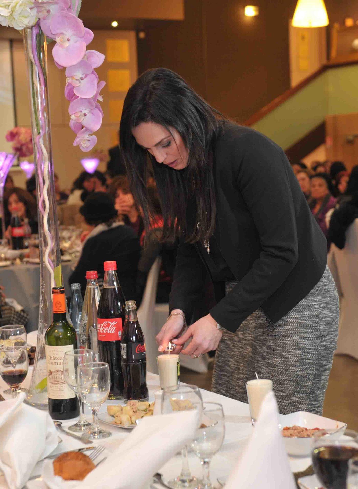 גלריה: הכנסת ספר תורה לזכר נרצחי הטבח בהיפר-כשר בפריז