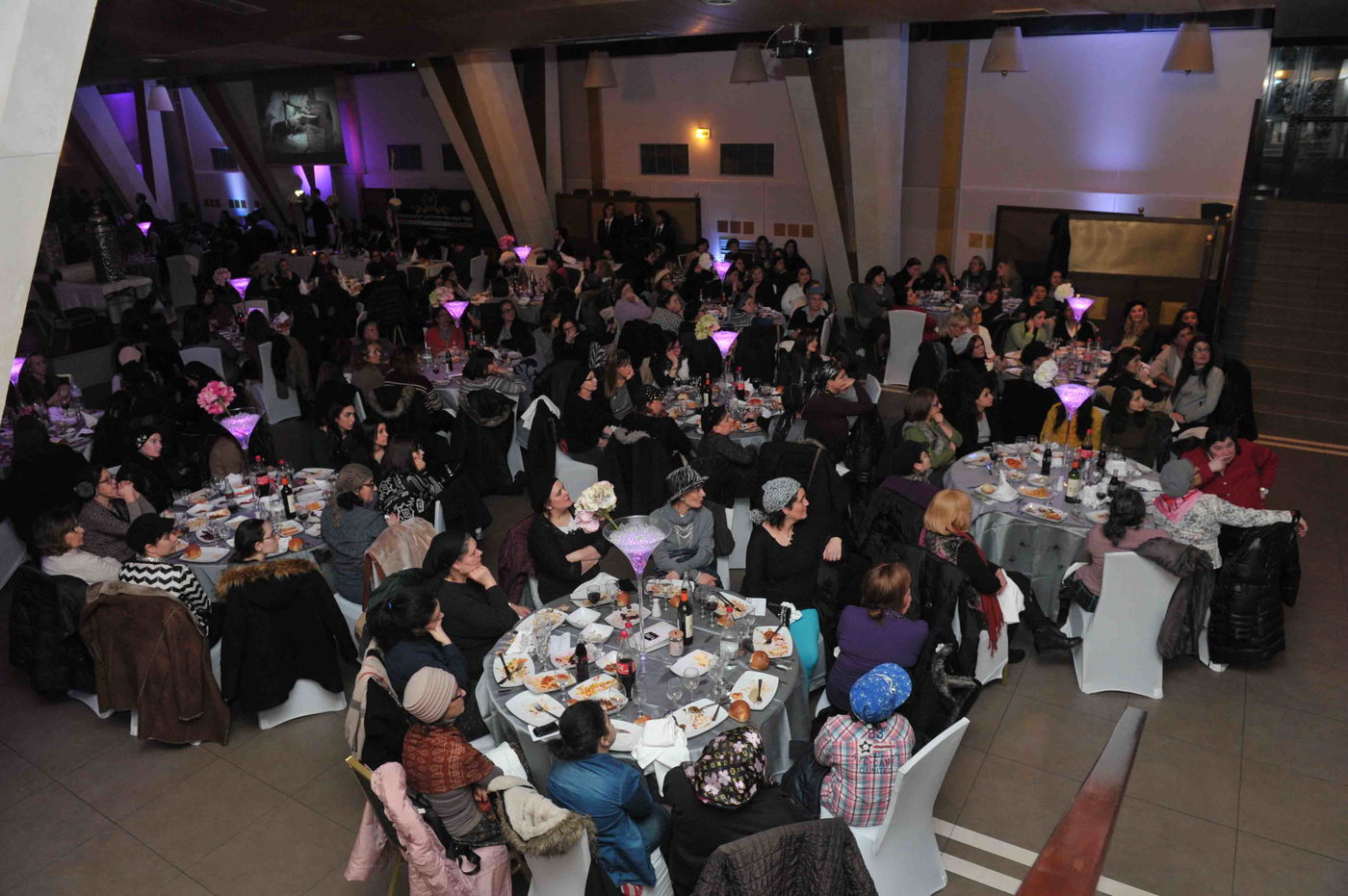 גלריה: הכנסת ספר תורה לזכר נרצחי הטבח בהיפר-כשר בפריז