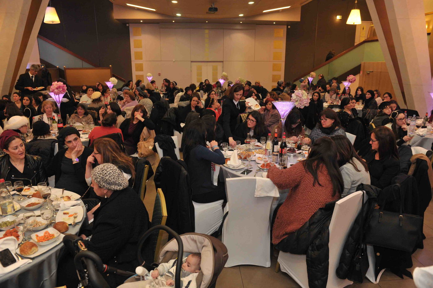 גלריה: הכנסת ספר תורה לזכר נרצחי הטבח בהיפר-כשר בפריז