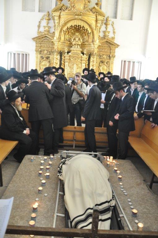 תיעוד מקיף: אלפים בהלווית ראש הישיבה הגרח"ש ליבוביץ זצ"ל