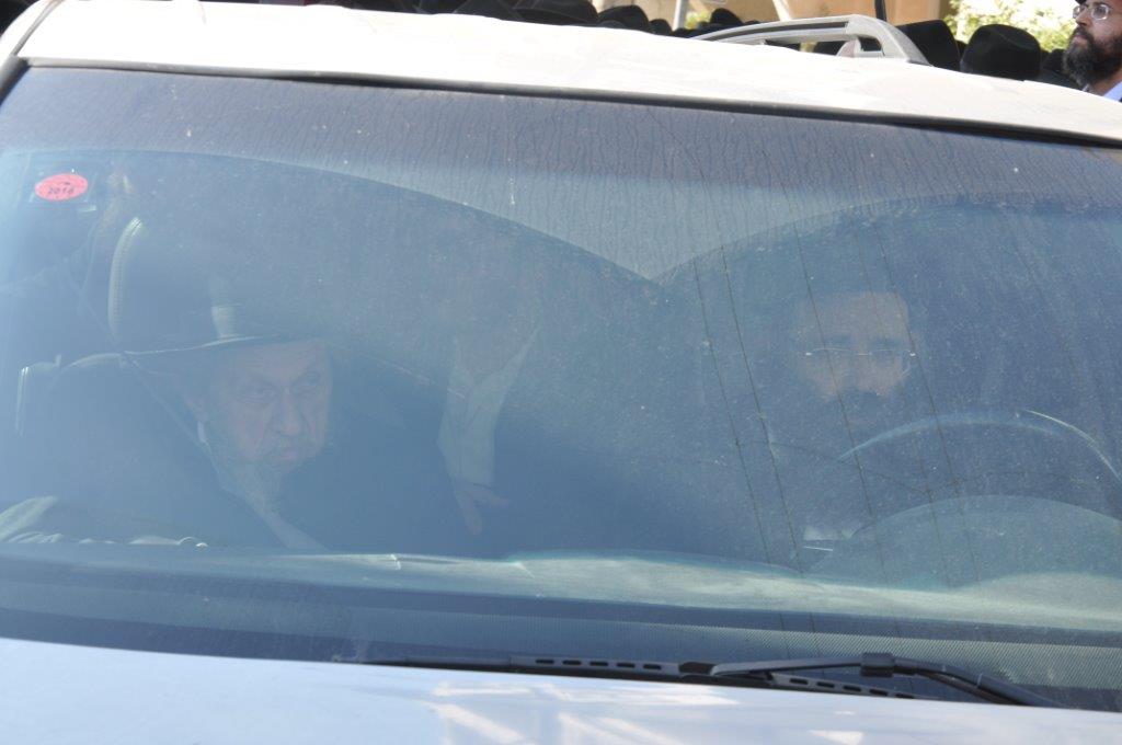 תיעוד מקיף: אלפים בהלווית ראש הישיבה הגרח"ש ליבוביץ זצ"ל