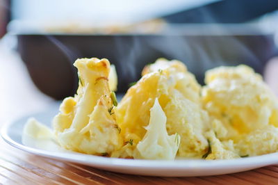 לכרובית מאודה בלימון עם שקדים