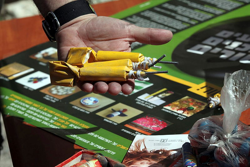 נפצים, ארכיון