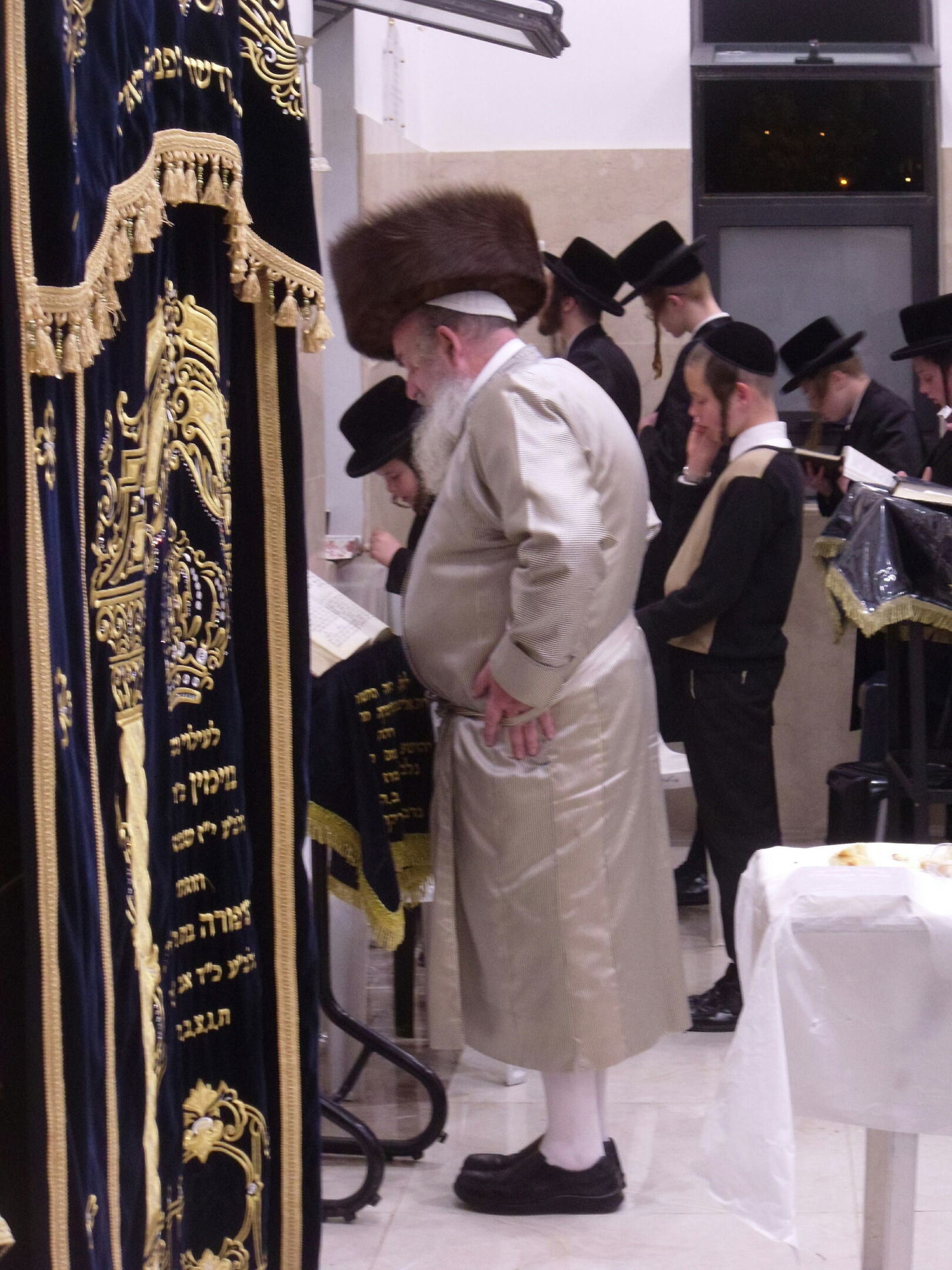 האדמו"ר מלעלוב שבת בביתר עילית • גלריה