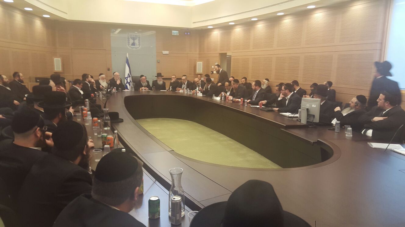 מנהל חיידר: "אנו סובלים מפקידונים אנטישמיים שונאי ישראל"