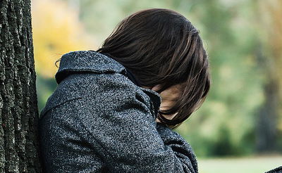 שוברת שתיקה: כן, אני אישה חרדית שנעזרת בכדורים