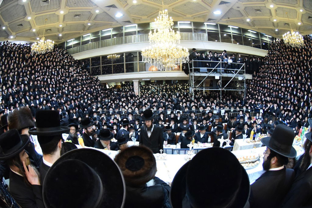 צפו בגלריה: שמחת בר המצווה לנכד האדמו"רים