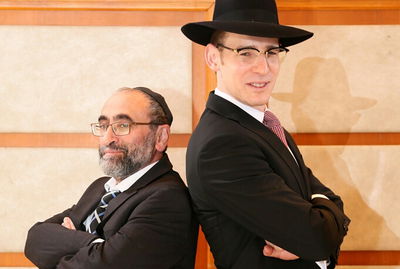 אבי בלום עם עמיתו יעקב ריבלין