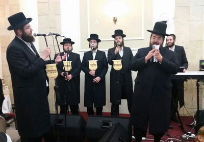 כשישראל אדלר ו'מלכות' קראו את ה"מגילה" באידיש