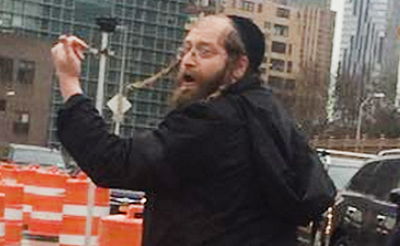 קידוש השם: חסיד מנע מאישה לקפוץ אל מותה