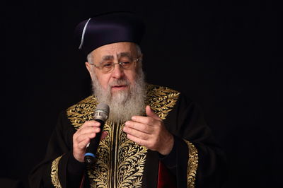 בושה • לפיד מצטרף לתוקפי הראשל"צ: "לא יכול להימשך"