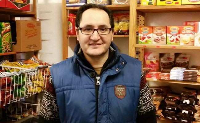 כאמביז עליזדה בחנות הכשרה היחידה בקלן