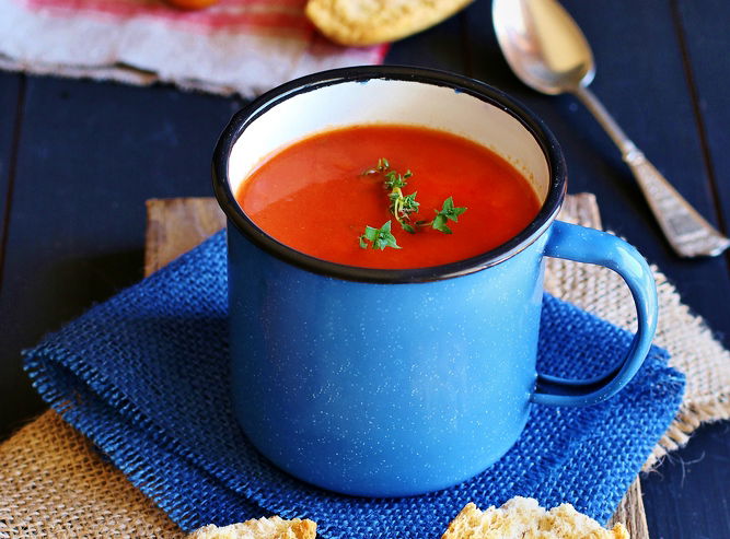 מרק עגבניות סמיך וטעים