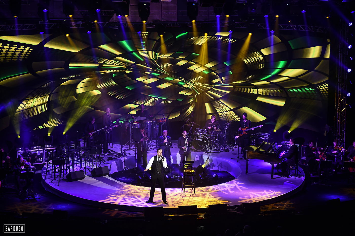 אוהד מושקוביץ עם לחן חדש: "ותעלנו בשמחה" • צפו בביצוע בכורה