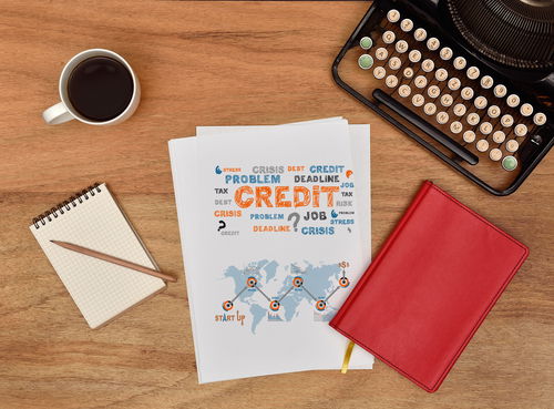 כתבה פרקים בספר ולא תקבל קרדיט או תמלוגים – הייתכן?