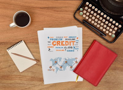 כתבה פרקים בספר ולא תקבל קרדיט או תמלוגים – הייתכן?