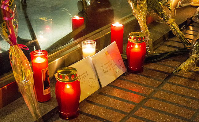 נרות לזכר ההרוגים