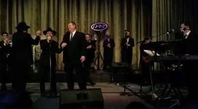 LIVE: אברהם פריד והתזמורת של גרשון פריישטט מבצעים את 'ריבון העולמים'