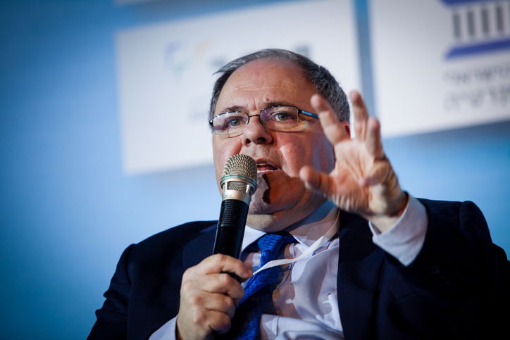 דני דיין. ארכיון