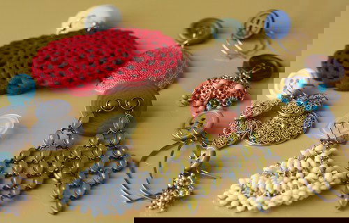 עובד גם על עגילים גדולים יותר