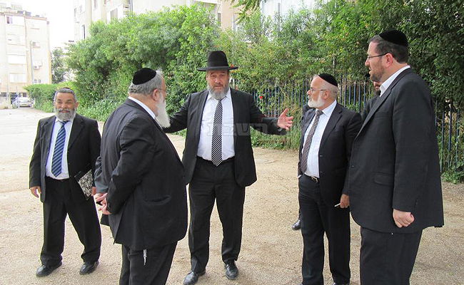 הרב סורוצקין בביקור ב'בית יעקב'