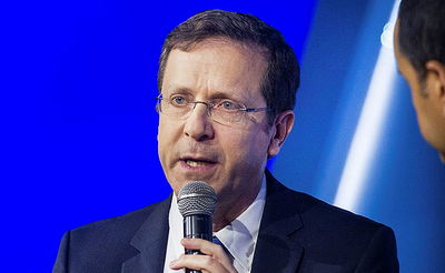 הרצוג: "מי שמנסה לפגוע בי - יחטוף בעיטה שלא ישכח"