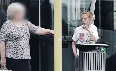 ניסוי מצולם: מי התייחס לילד שאוכל מהאשפה?