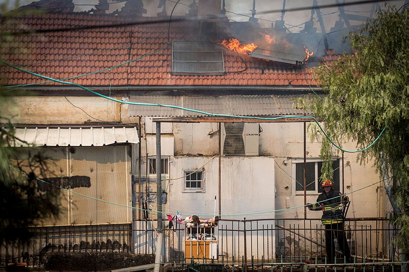 'הבית שלנו עלה בלהבות'; חשד: מאפיית מצות גרמה לשריפה