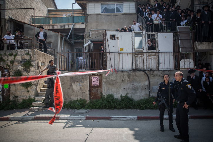 בתי ורשא עלו באש, וכל הסקרנים הגיעו; גלריה