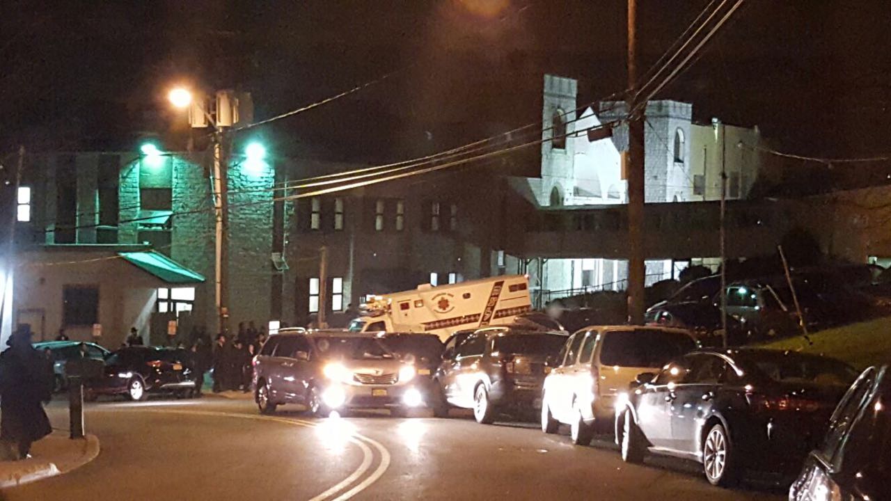 דאגה בעולם החסידות: הרבי מויז'ניץ ממונסי חש ברע ואושפז