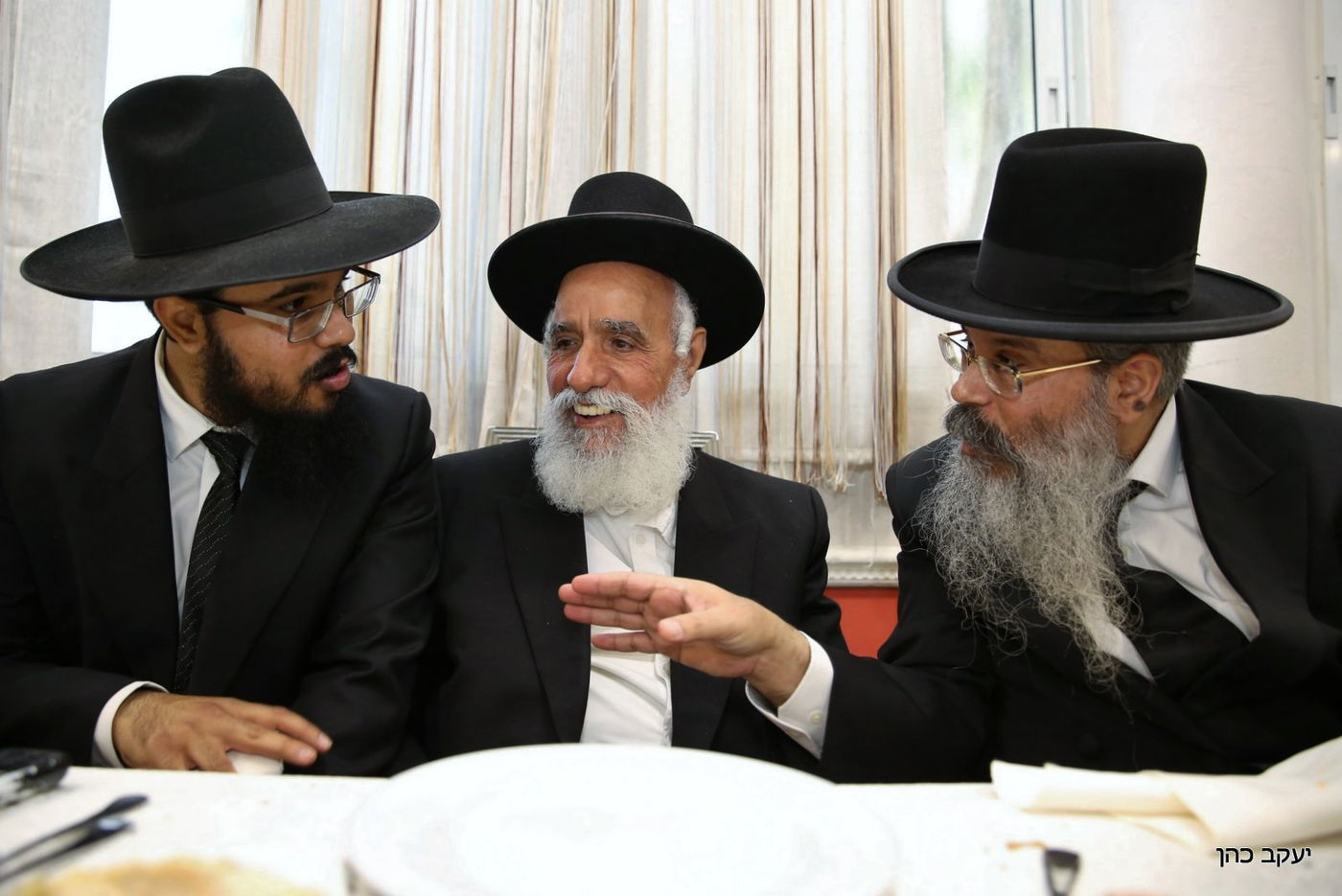 כשהמוהל המפורסם ישב סנדק בברית • גלריה