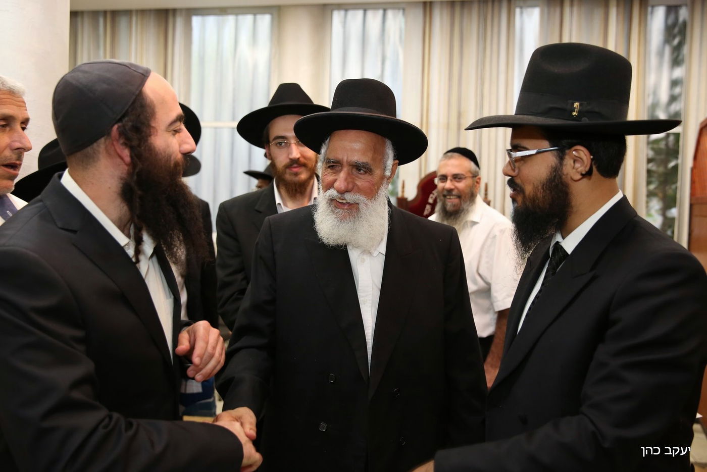 כשהמוהל המפורסם ישב סנדק בברית • גלריה