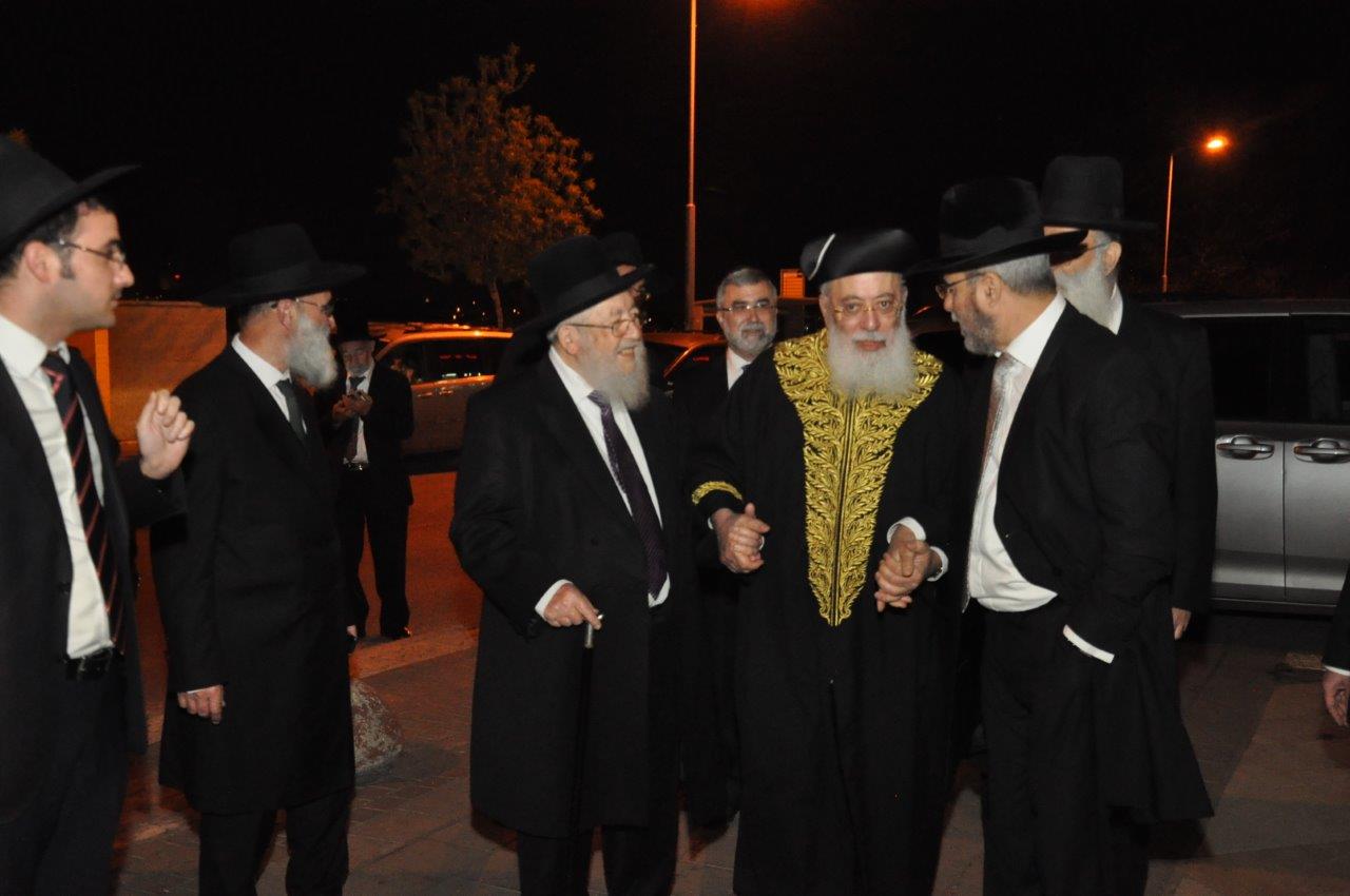 שמחת חתונת נכדת הראשל"צ  ורבה של ירושלים הגר"ש עמאר