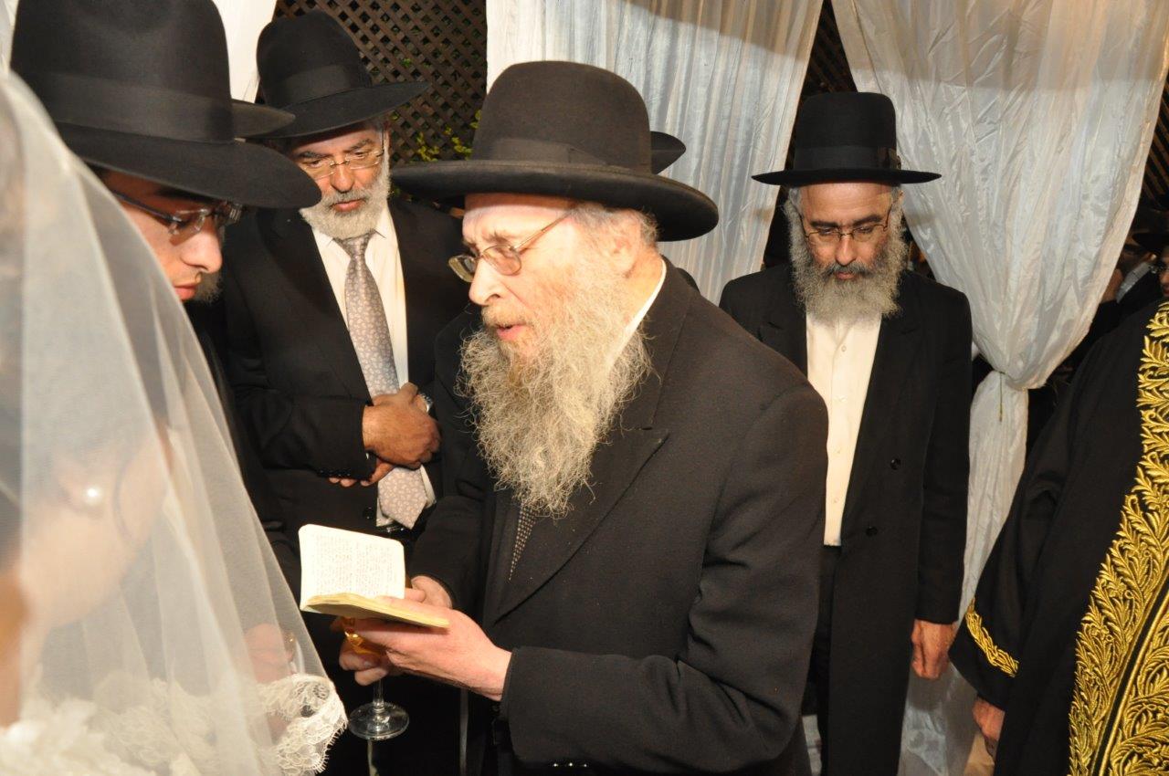 שמחת חתונת נכדת הראשל"צ  ורבה של ירושלים הגר"ש עמאר