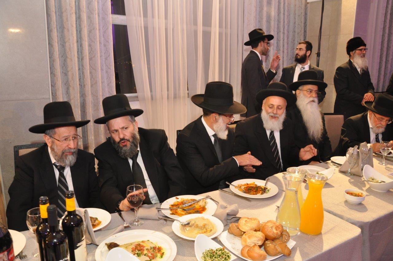 שמחת חתונת נכדת הראשל"צ  ורבה של ירושלים הגר"ש עמאר