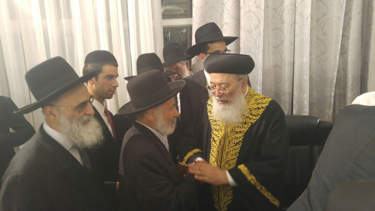 שמחת חתונת נכדת הראשל"צ  ורבה של ירושלים הגר"ש עמאר