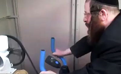 פתרון גאוני: גם לטחון חיטים לפסח וגם לעשות ספורט