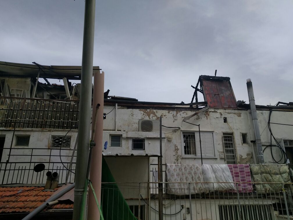 אחרי השריפה: צו סגירה ופינוי לדירות