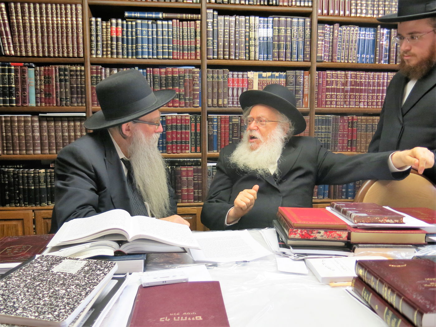 ראש ישיבת ליקווד על ראש ישיבת גור בערד: "מרביץ תורה בעדרים"