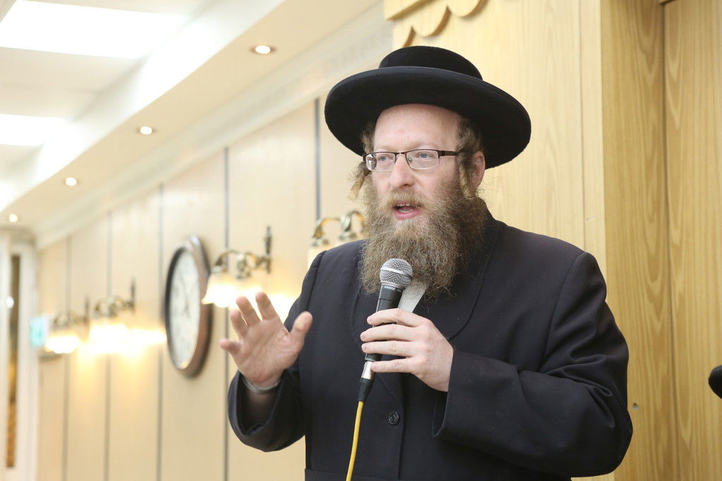 צפו בגלריה: "המתמידים" חגגו את ההגדה של רבם