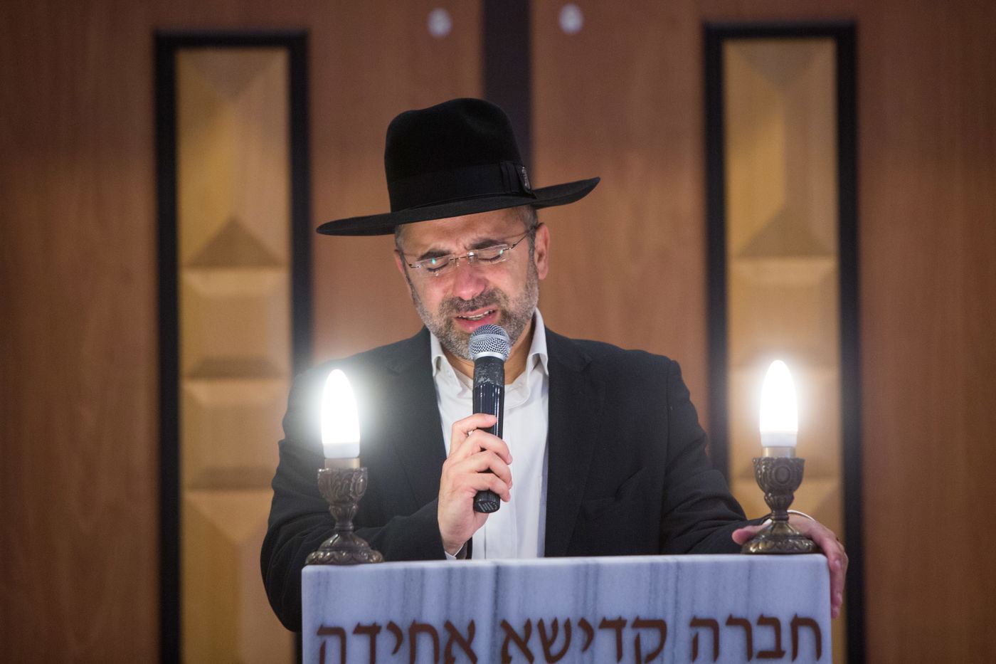 תיעוד עצוב: הילד שנדרס בי-ם הובא למנוחות